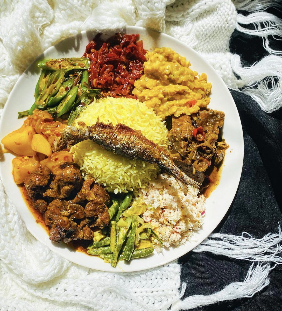 エビカレーのスペシャルプレート